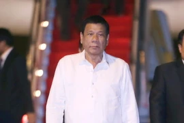 Tổng thống Philippines Rodrigo Duterte tới dự Hội nghị cấp cao ASEAN và các hội nghị liên quan tại Vientiane, Lào ngày 5/9. (Nguồn: EPA/TTXVN)