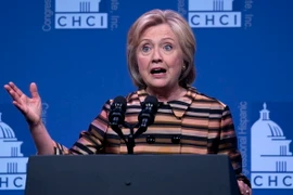 Ứng viên tranh cử Tổng thống Hillary Clinton phát biểu tại một sự kiện ở Washington, DC, ngày 15/9. (Nguồn: EPA/TTXVN)