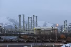 Lò phản ứng hạt nhân nước nặng Arak tại thành phố Arak, miền trung Iran. (Nguồn: AP/TTXVN)