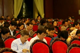 Đảng ủy Khối các cơ quan Trung ương học tập, quán triệt Nghị quyết Trung ương 4 (khóa XII). (Ảnh: Mạnh Linh/TTXVN)