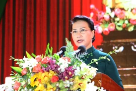 Chủ tịch Quốc hội Nguyễn Thị Kim Ngân dự và phát biểu tại Lễ kỷ niệm 20 năm Ngày tái lập tỉnh Cà Mau. (Ảnh: Trọng Đức/TTXVN)