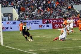 Khai sân mới, SHB Đà Nẵng thắng tối thiểu trước Hoàng Anh Gia Lai 