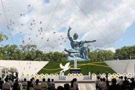 Lễ tưởng niệm 76 năm ngày Mỹ ném bom nguyên tử xuống thành phố Nagasaki. (Nguồn: Kyodo)