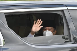 Thủ tướng Malaysia tới Cung Hoàng gia Muhyiddin Yassin ở Kuala Lumpur, nơi ông đệ đơn từ chức lên Quốc vương Sultan Abdullah Sultan Ahmad Shah. (Ảnh: THX/TTXVN)