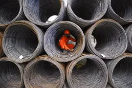 Từ đầu năm đến nay, giá thép tăng 40-45%. (Ảnh: AFP/TTXVN)