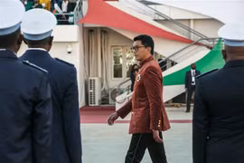Tổng thống Andry Rajoelina tại lễ kỷ niệm Ngày Độc lập của Madagascar ở Antananarivo. (Ảnh: AFP/TTXVN)