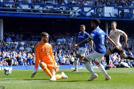 De Gea không thể cứu M.U thoát khỏi thảm bại.