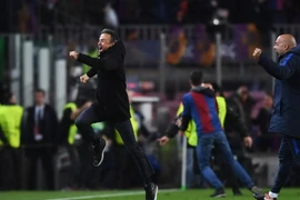Luis Enrique ăn mừng chiến thắng của Barcelona. (Nguồn: Getty Images)