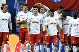 RB Leipzig đang chễm trệ ngôi đầu Bundesliga là bất ngờ lớn. (Nguồn: AFP)