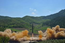 Hình ảnh vụ phóng tên lửa mới đây của Triều Tiên. (Nguồn: Reuters)