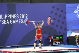 Hình ảnh đô cử Hoàng Thị Duyên xuất sắc thiết lập kỷ lục SEA Games