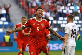 Fedor Smolov ấn định chiến thắng cho đội Nga. (Nguồn: Getty Images)