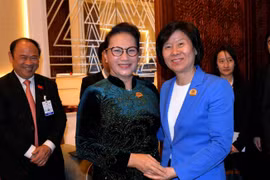 Chủ tịch Quốc hội Nguyễn Thị Kim Ngân tiếp Phó Chủ tịch Ủy ban Thường vụ Nhân đại Trung Quốc. (Ảnh: Trọng Đức/TTXVN)