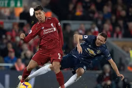 Cả Manchester United và Liverpool đều có nguy cơ gặp đối mạnh ở vòng 1/8.