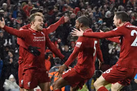 Liverpool ăn mừng chiến thắng.