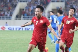 Cận cảnh bàn thắng tuyệt đẹp của Hoàng Thịnh vào lưới Philippines