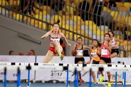 Nguyễn Thị Huyền bứt phá về đích. (Ảnh: Quốc Khánh/TTXVN)