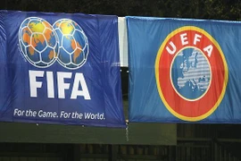 Cuộc chiến giữa FIFA và UEFA bắt đầu.