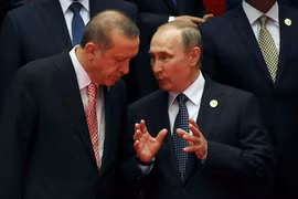 Tổng thống Nga Vladimir Putin với người đồng cấp Thổ Nhĩ Kỳ Tayyip Erdogan. (Nguồn: Reuters)
