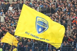 Người hâm mộ Thanh Hóa lại được hưởng niềm vui trước SHB Đà Nẵng. (Ảnh: Quốc Khánh/TTXVN)