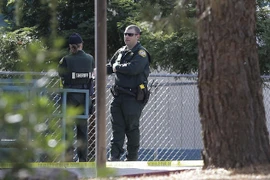 Cảnh sát phong tỏa hiện trường vụ xả súng. (Nguồn: AP)