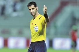 Trọng tài Abdulrahman Al-Jassim điều khiển trận Việt Nam - Iraq. (Nguồn: qfa.qa)