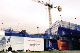 Sập giàn giáo cao ốc văn phòng, một số công nhân bị vùi lấp