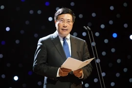 Phó Thủ tướng, Bộ trưởng Ngoại giao Phạm Bình Minh, Chủ tịch Ủy ban Quốc gia APEC 2017 phát biểu. (Ảnh: TTXVN)