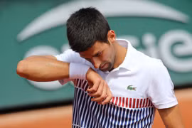 ​Novak Djokovic thành cựu vương Roland Garros. (Nguồn: Reuters)