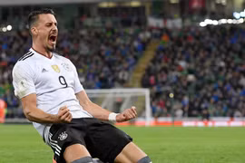 Sandro Wagner sẽ là phương án dự phòng hợp lý cho Lewandowski.
