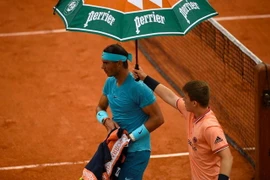Những cơn mưa lại giúp Nadal vượt khó. (Nguồn: Getty Images)
