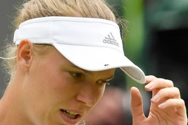 Caroline Wozniacki dừng bước tại vòng 2 Wimbledon 2018. (Nguồn: Reuters)
