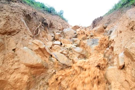 Hiện trường vụ sạt lở ngày 19/7. (Ảnh: Cao Nguyên/TTXVN)