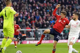 Mueller lập cú đúp nhưng Bayern vẫn mất điểm ngay trên sân nhà. (Nguồn: MedioTiempo)