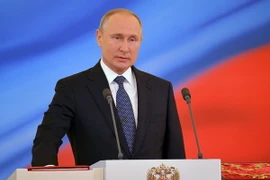Tổng thống Nga Vladimir Putin tuyên thệ nhậm chức. (Nguồn: EPA-EFE/TTXVN)