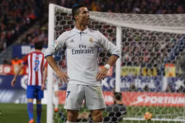 Ronaldo giúp Real Madrid giành chiến thắng trước Atletico. (Nguồn: Reuters)