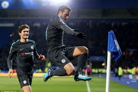 FA Cup: Chelsea thắng nhọc, M.U 'đại chiến' Tottenham ở bán kết