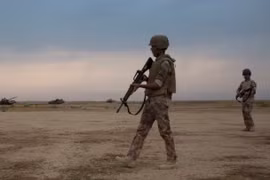 Binh sỹ Iraq truy quét phiến quân IS. (Nguồn: thedefensepost)