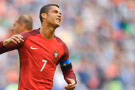 Ronaldo không hài lòng với những gì diễn ra ở trận đầu tiên tại Confed Cup 2017. (Nguồn: espn)
