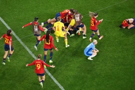Khoảnh khắc đáng nhớ trong ngày Tây Ban Nha vô địch World Cup Nữ