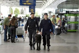 An ninh được tăng cường tại sân bay. (Nguồn: bigbangnews)