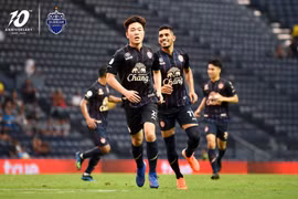 Lương Xuân Trường ăn mừng sau khi ghi bàn cho Buriram. (Nguồn: Buriram United)
