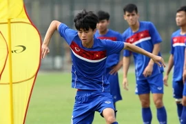 U20 Việt Nam rèn thể lực. (Ảnh: Quốc Khánh/TTXVN)