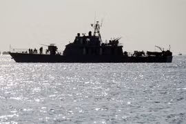 Iran đưa tàu chiến tới Vịnh Oman. (Nguồn: Reuters)
