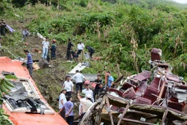 Lào Cai: Xe khách cùng toàn bộ hành khách lao xuống vực sâu 