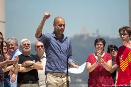 Pep Guaridola phát biểu đòi độc lập cho Catalonia. (Nguồn: dw.com)