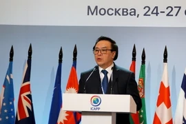 Ủy viên Trung ương Đảng, Trưởng ban Ban Đối ngoại Trung ương Hoàng Bình Quân phát biểu đóng góp nhiều đề xuất tại Phiên họp toàn thể thứ nhất ICAPP 10. (Ảnh: Tâm Hằng/TTXVN)