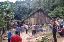 Hiện trường vụ thảm sát. (Ảnh: Hồng Ninh/TTXVN)