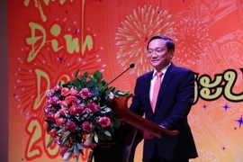 Đại sứ Nguyễn Bá Hùng đang phát biểu tại buổi chiêu đãi. (Nguồn: Phạm Kiên/Vietnam+)