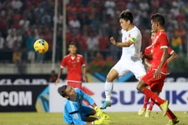 Công Vinh ghi bàn quyết định giúp Việt Nam khởi đầu thuận lợi tại AFF Cup 2016. (Nguồn: TTXVN)